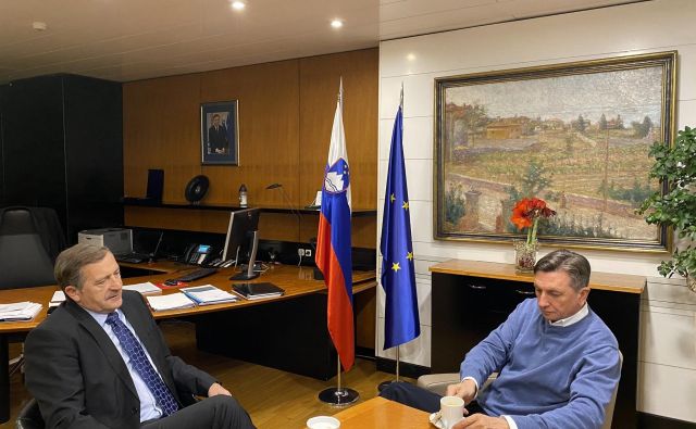 Karl Erjavec in Borut Pahor sta sestanke začela v zgodnjih jutranjih urah. FOTO: Twitter/Borut Pahor