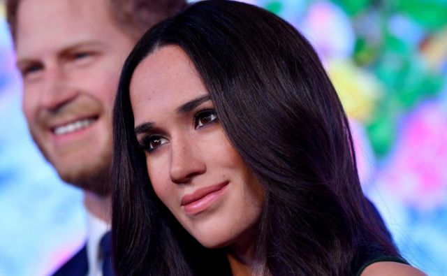 Harry in Meghan sta še v muzeju Madame Tussauds, a ne več na prostoru, rezerviranem za kraljevo družino. FOTO: Reuters