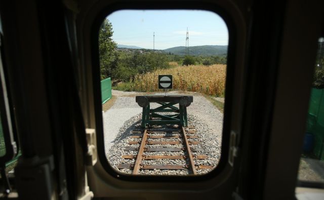 Če bo vse teklo gladko, bi dela na projektu drugi tir lahko oddali do konca leta. FOTO: Jure Eržen/Delo