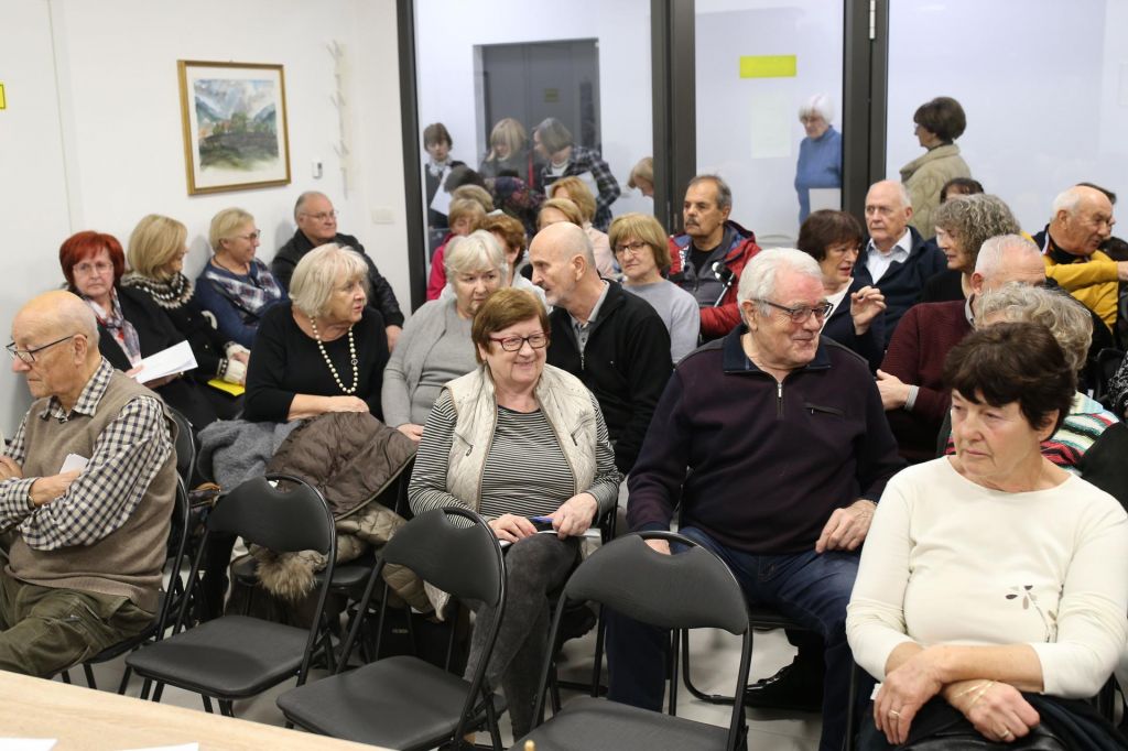 Turisti navdušeni, etažni lastniki sosednjih stanovanj pa ne