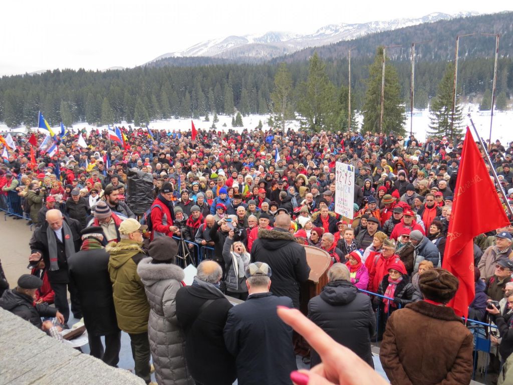 FOTO:Na Igmanu so ugotavljali, da fašizem spet dviga glavo