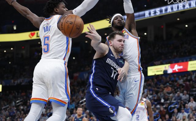 Luka Dončić je tudi proti Oklahomi vodil Dallas zanesljivi zmagi naproti. FOTO: USA TODAY Sports