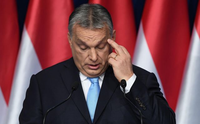 Ni dolgo trajalo, ko je Evropa po tiho prevzela Orbánovo politiko do pribežnikov. Foto: Attila Kisbenedek/Afp