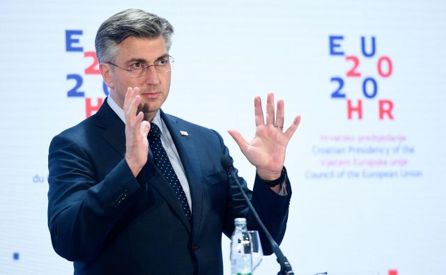 Andrej Plenković: »Znova pozivam Slovenijo k dialogu in dvostranskim pogajanjem, da bi prišli do obojestransko sprejemljive in trajne rešitve vprašanja o meji.« FOTO: Cropix