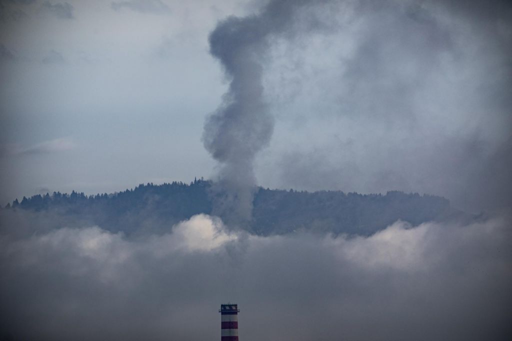 FOTO:Dihamo čistejši zrak. Pa ga res ...