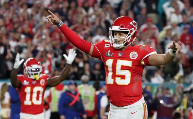 Patrick Mahomes je uprizoril zasuk v Miamiju. FOTO: Reuters