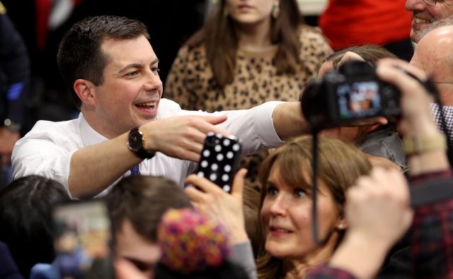 Pete Buttigieg zavrača očitke o neizkušenosti. Foto: Win Mcnamee/Afp