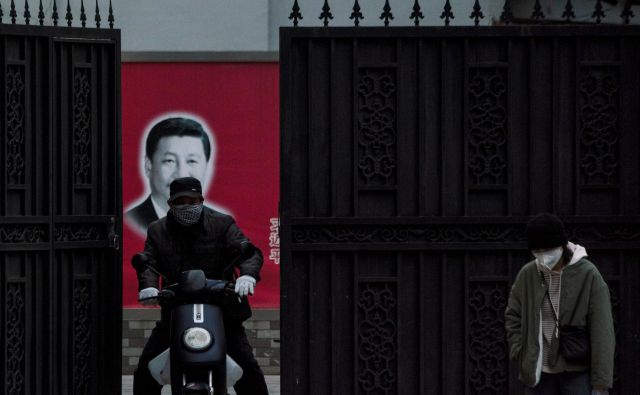 EU je pripravljena zagotoviti pomoč Kitajski. Prizor iz Šanghaja. FOTO: Aly Song/Reuters