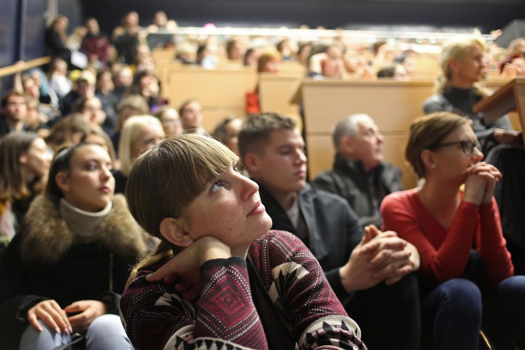 »Vzemite usodo v svoje roke!«