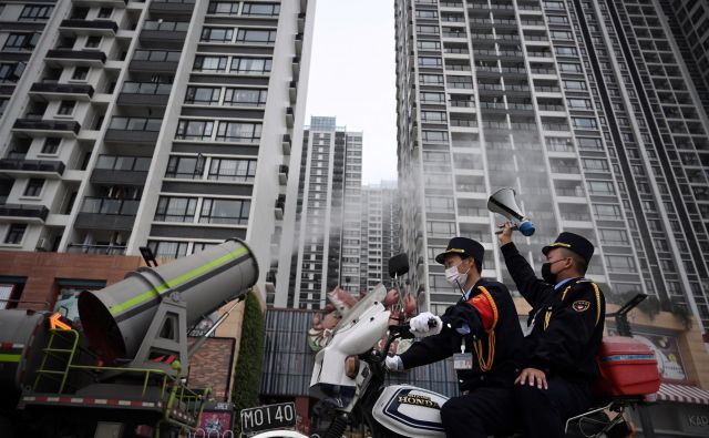 V številne druge azijske države, kot so Laos, Kambodža, Tajska, Vietnam in Mjanmar, so doslej zaradi koronavirusa odpovedali eno potovanje, in sicer v Severno Korejo. FOTO: Reuters