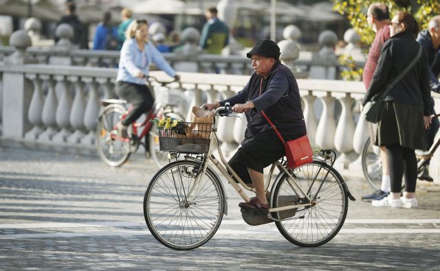 Ženske so januarja »premagale« moške tako pri najnižji starostni pokojnini kot pri najvišji. FOTO: Leon Vidic