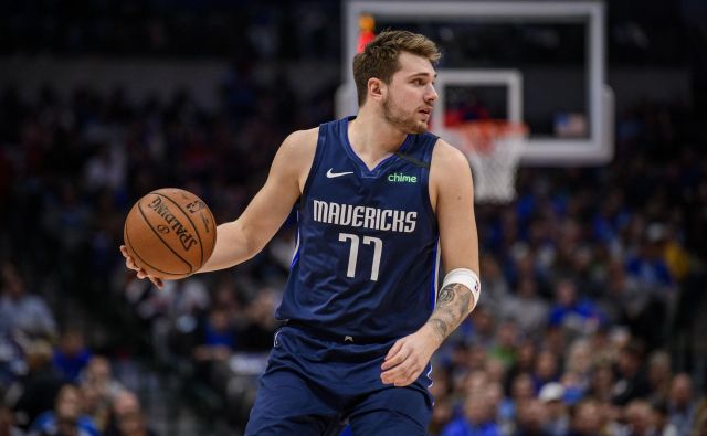 Slovenski zvezdnik Luka Dončić je bil najboljši strelec tekme s 33 točkami, temu je dodal še deset skokov in osem podaj. FOTO: Usa Today Sports