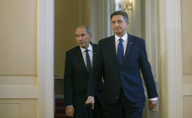 Predsednik Borut Pahor je v državni zbor že poslal predlog, da za novega predsednika vlade izvoli Janeza Janšo, prvaka SDS. FOTO: Blaž Samec