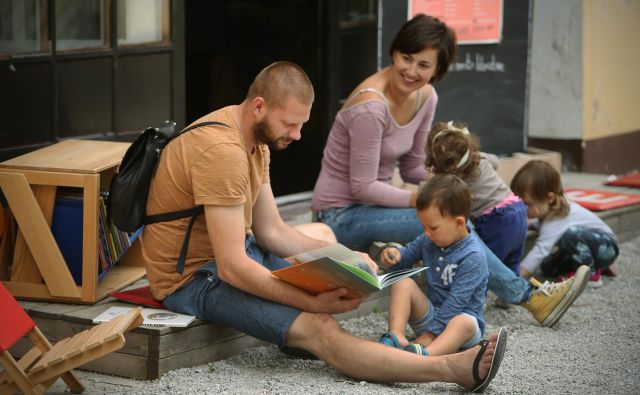 Da se evropejski vzorci spreminjajo, je zaznati tudi v jeziku. Na Poljskem namesto o »vzgajanju otrok« pogosteje govorijo o »starševstvu«, v Nemčiji pa o »starševski akciji«. Foto Jure Eržen/ Delo