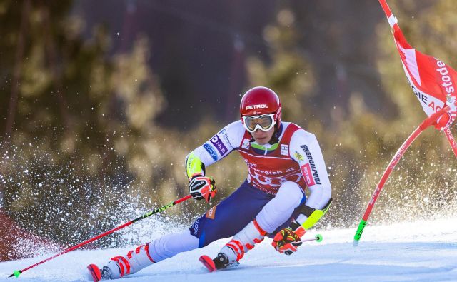 Žan Kranjec si je po lepem izhodišču s prve proge pokvaril tekmo in po 13. mestu zdrsnil z vrha veleslalomske razvrstitve sezone. FOTO: AFP