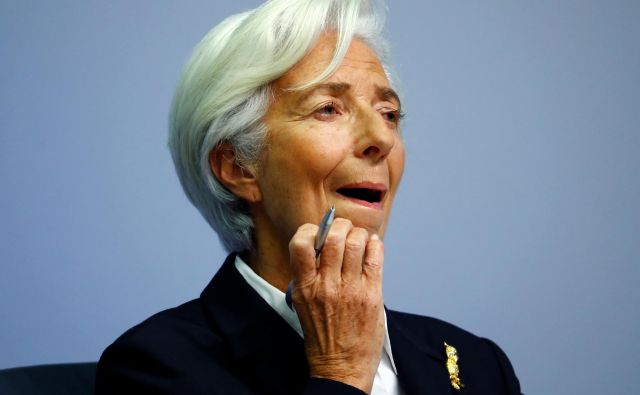 Predsednica Evropske centralne banke Christine Lagarde bo morala skupaj z guvernerji hitro pripraviti ukrepe za podporo evrskemu gospodarstvu. Foto Ralph Orlowski Reuters