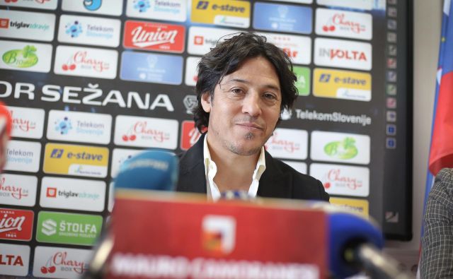 Mauro Camoranesi je dobro preporodil nogometaše sežanskega Tabora. FOTO: Leon Vidic