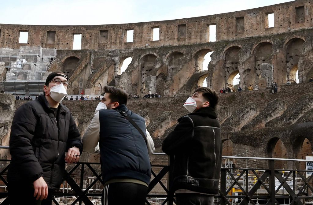 FOTO:Skupno število smrtnih žrtev se je v Italiji povzpelo na 366