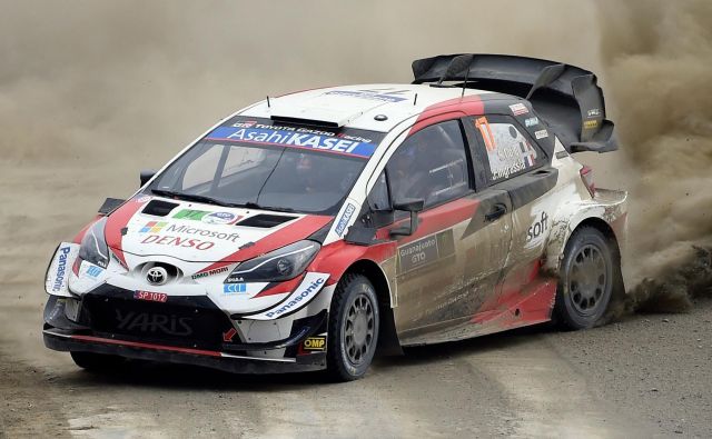 Francoski dirkač Sebastien Ogier je na reliju v Mehiki zmagal že tretjič zapored in skupno šestič. FOTO: AFP