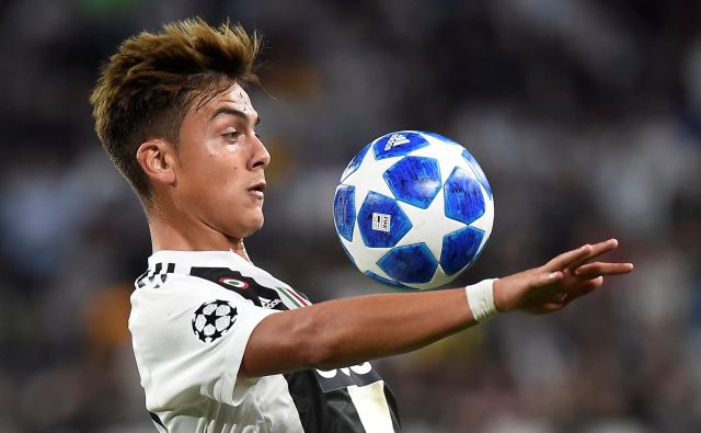 Paulo Dybala je tretji igralec Juventusa, ki se je okužil s koronavirusom. FOTO: Reuters