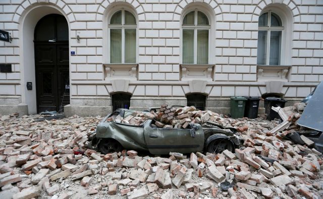 Tla pod Hrvaško prestolnico še vendo drhtijo. FOTO: Antonio Bronič/Reuters