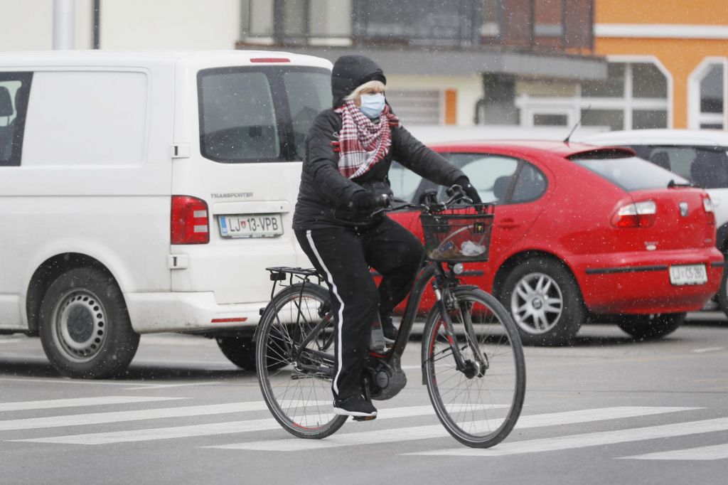 FOTO:Stanje v Sloveniji še vedno stabilno, potek epidemije smo upočasnili