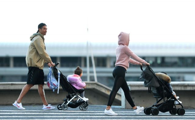 Cristiano Ronaldo se v zadnjih tednih zadržuje na portugalskem otoku Madeira. FOTO: AFP