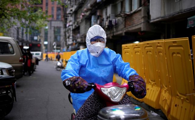 Prvič po 76 dneh bodo prebivalcem Wuhana in tistim, ki so se tukaj znašli pred uvedbo karantene, dovolili zapustiti mesto. FOTO: Reuters