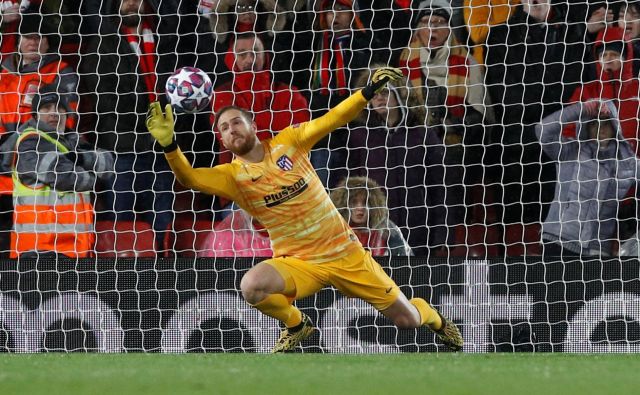 Jan Oblak v eni od najmočnejših nogometnih lig na svetu, španski, iz sezone v sezone potrjuje svojo odličnost z blagovno znamko »Narejeno v Sloveniji«. FOTO: Reuters