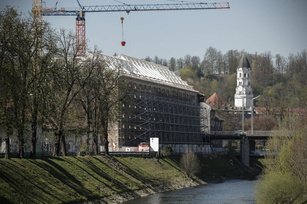 FOTO:Velikih ljubljanskih projektov virus ni ustavil