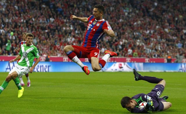 V Münchnu je na Bayernovih tekmah štadion redno razprodan, ni pa povsem zanesljivo, če bo v Allianz Areni prihodnje leto euro. FOTO: Reuters