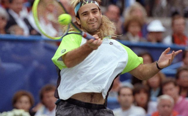 Andre Agassi je bil v mladih letih magnet za ženske poglede. FOTO: Reuters