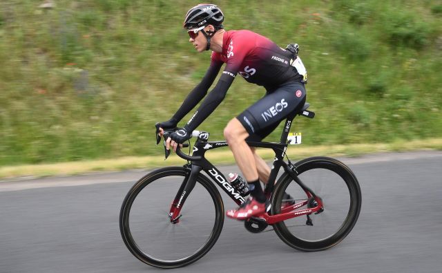 Britanski kolesar Chris Froome med lanskim kriterijem Dauphine. FOTO: AFP