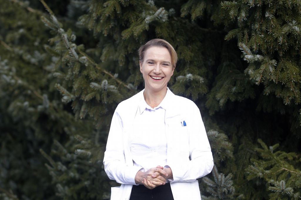 FOTO:Državna sekretarka Tina Bregant: »Pri izbiri mobilne aplikacije smo zelo previdni«