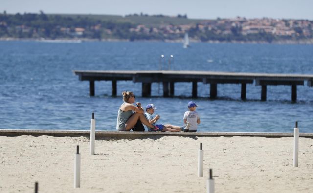 Bo ta konec tedna že znanilec prihajajoče poletne sezone? FOTO: Leon Vidic/Delo