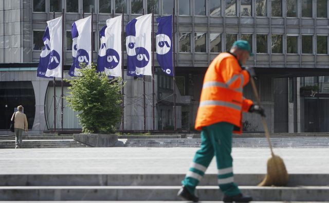 Neznank je veliko, k sreči pa banke v to krizo in nove preizkušnje večinoma vstopajo kapitalsko trdnejše in bolj založene z likvidnostjo kot pred dobrim desetletjem. FOTO: Leon Vidic/Delo