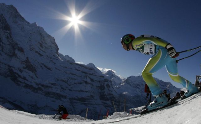 Ena od najznamenitejših alpskih smučarskih klasik za pokal »Lauberhoren« je pod vprašajem za prihodnjo sezono. FOTO: Reuters