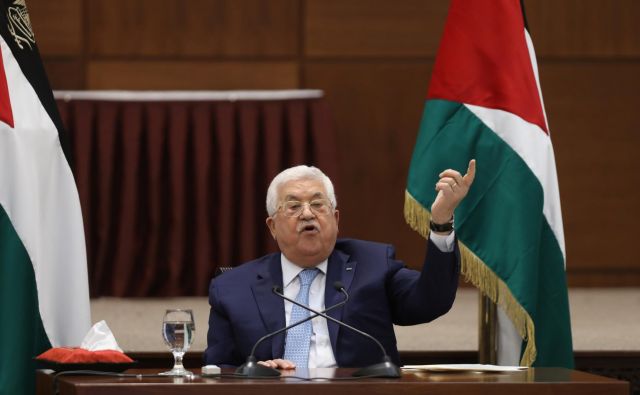 Predsednik palestinskih oblasti Mahmud Abas med govorom v Ramali. FOTO: Reuters