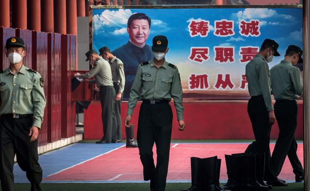 Z zasedanjema, ki potekata 78 dni pozneje, kot je bilo načrtovano, bo Peking oznanili »zmago nad pandemijo«. FOTO: AFP