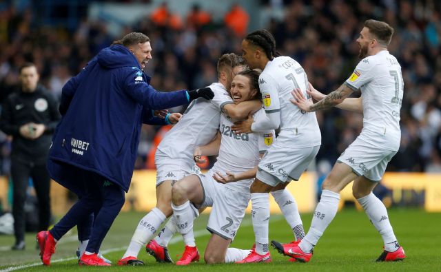 V angleški drugi ligi (championship) ta čas vodi tradicionalni klub Leeds United. FOTO: Reuters