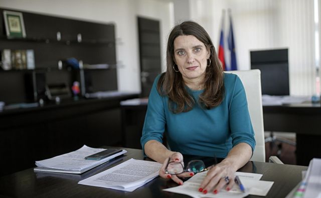 Simona Kustec obljublja, da vlada ne bo pozabila na šport. FOTO: Blaž Samec