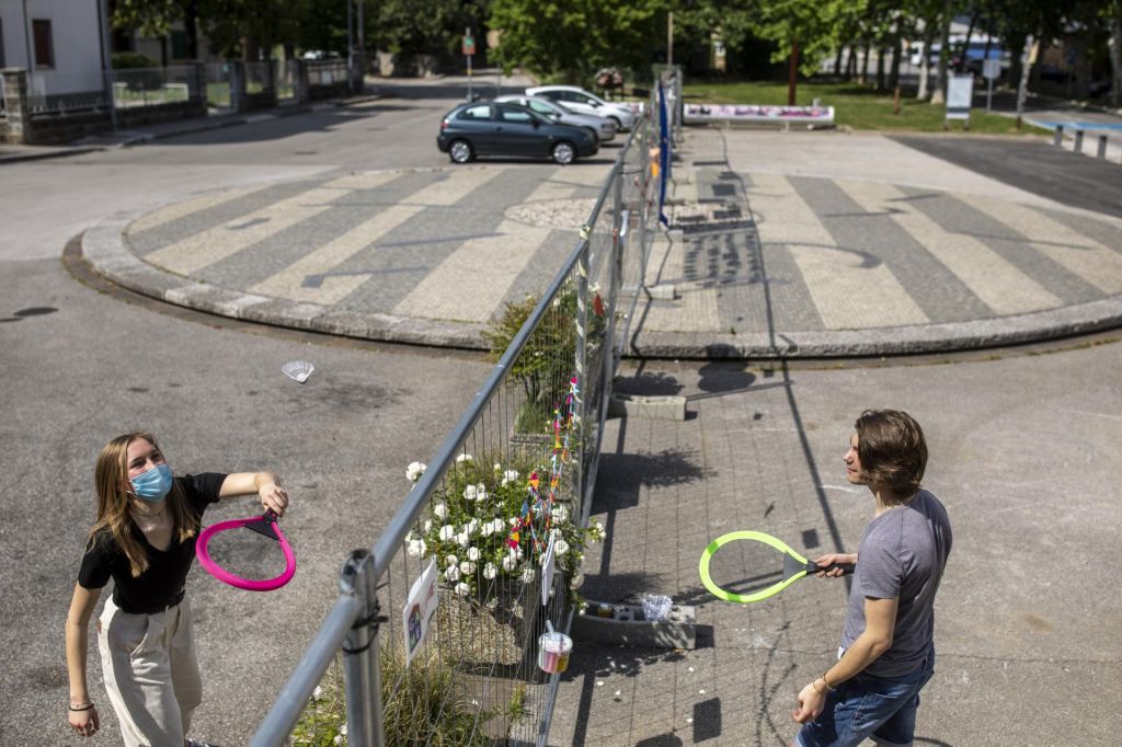 FOTO:Več kot dve tretjini vprašanih bosta vavčer izkoristili