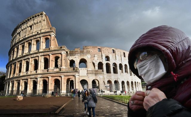 Italijani letos pričakujejo izgubo okoli 65 milijard evrov turističnega priliva. FOTO: Alberto Pizzoli/AFP