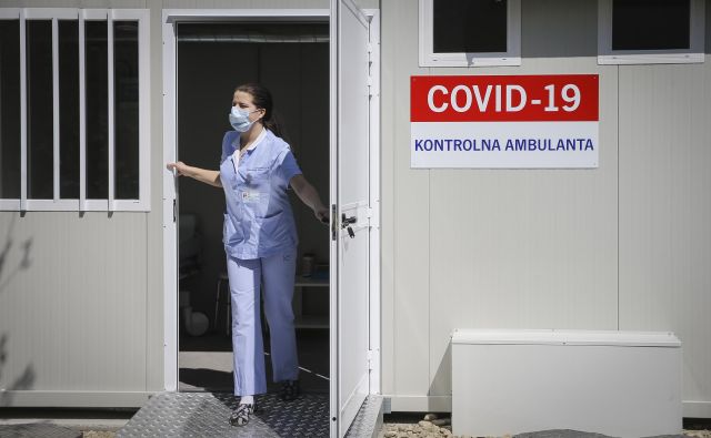 Kdaj bo virus znova siloviteje potrkal na vrata Slovenije, je težko napovedati, a je tveganje izjemno visoko. FOTO: Jože Suhadolnik/Delo