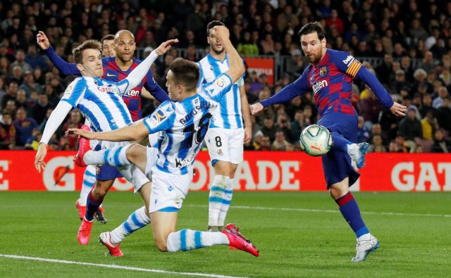 Nogomet, pa tudi življenje na splošno, ne bo nikoli več takšen, kot je bil, je prepričan prvi zvezdnik Barce Lionel Messi. FOTO: Reuters