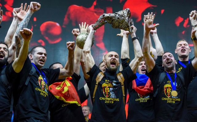 Pred natanko leto dni so v središču Skopja slavili drugi zaporedni naslov erevopskega prvaka. FOTO: AFP