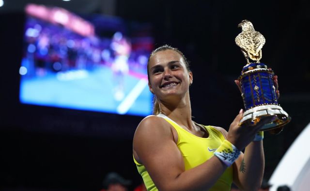 Arina Sabalenka je ob koncu februarja osvojila turnir v Dohi. FOTO: Reuters