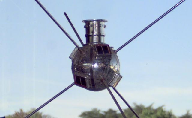 Bil je prvi satelit, ki je za napajanje uporabljal sončne celice. FOTO: Nasa 