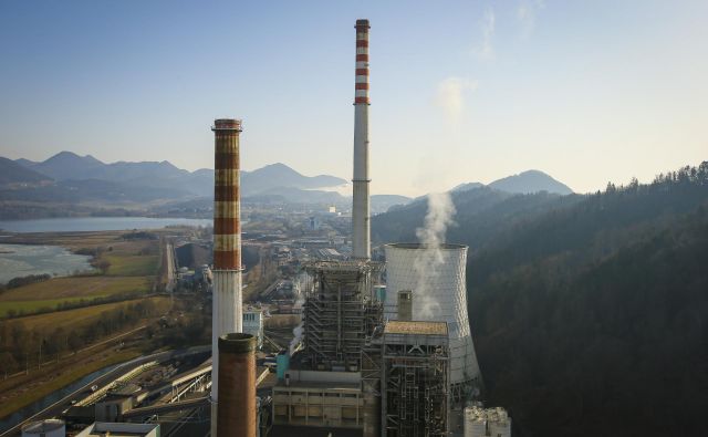 Poskusno bi sosežig goriva iz nenevarnih odpadkov lahko začeli konec leta 2021. FOTO: Jože Suhadolnik/Delo