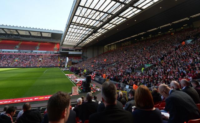 Štadion Anfield ne bo prizorišče mestnega derbija med Liverpoolom in Evertonom, toda nič hudega, pravijo pri Liverpoolu. FOTO: Paul Ellis/AFP